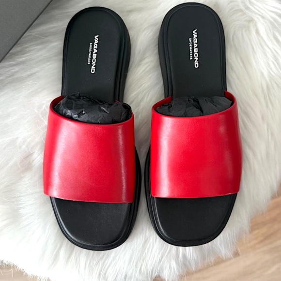 Vagabond Connie Sandal in Bright Red - Size 38 (NWT/NIB) - Picture 3 of 13